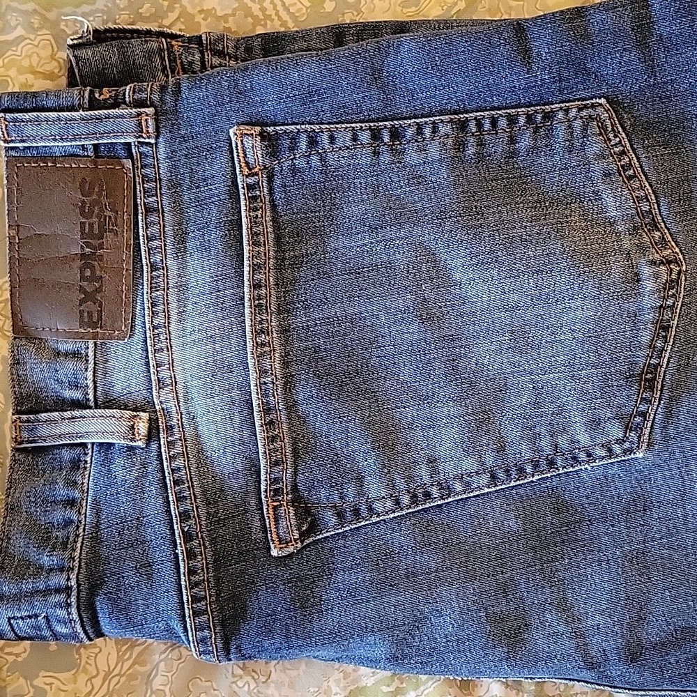 EXPRESS Classic Fit Slim Leg Kingston Jeans